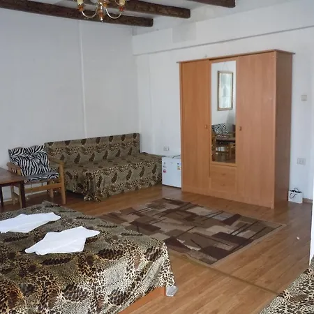 Zebra Apartments Готель Одеса