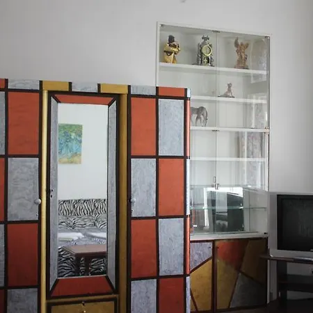 Zebra Apartments *